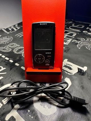 REPRODUCTOR SONY MP4 WALKMAN NWZ-A815 2GB+CARGADOR