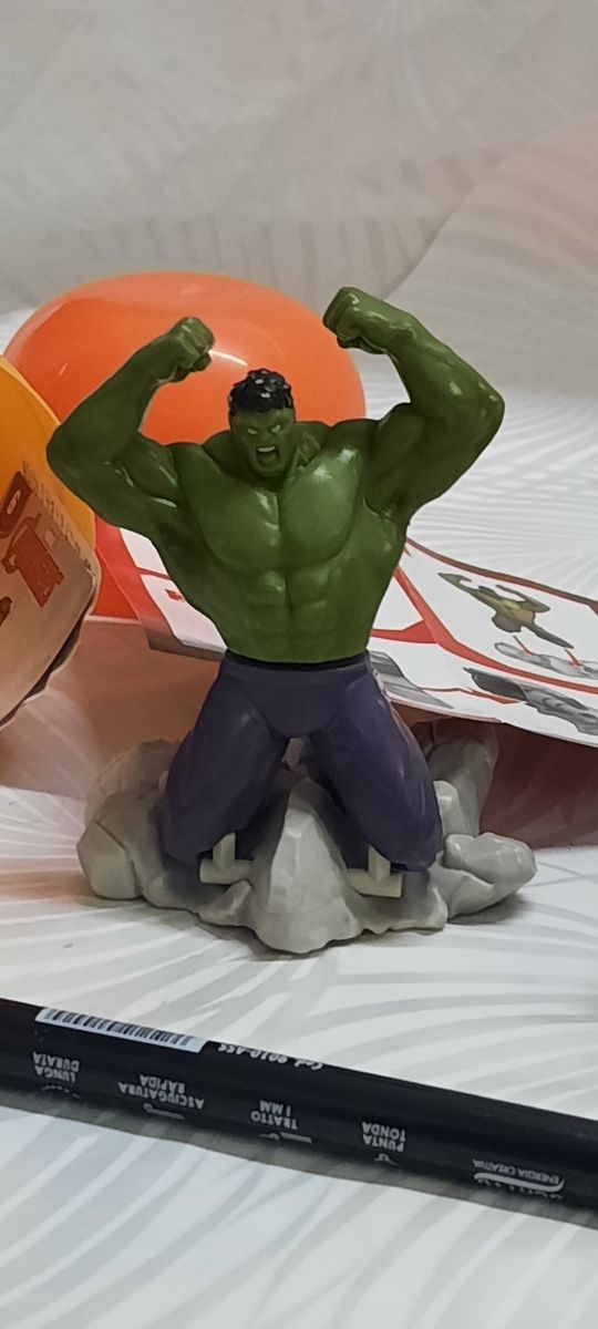 Kinder Hulk Gransorpresa