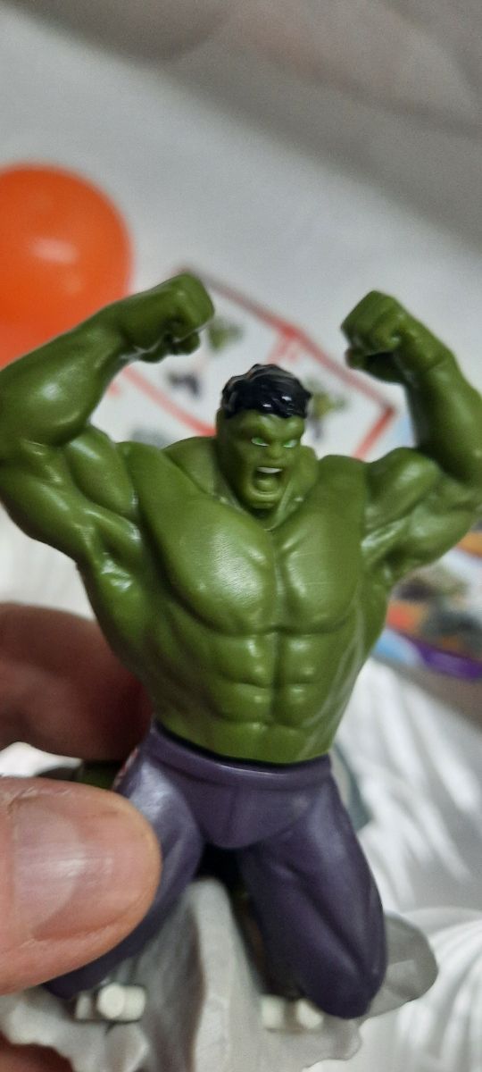 Kinder Hulk Gransorpresa