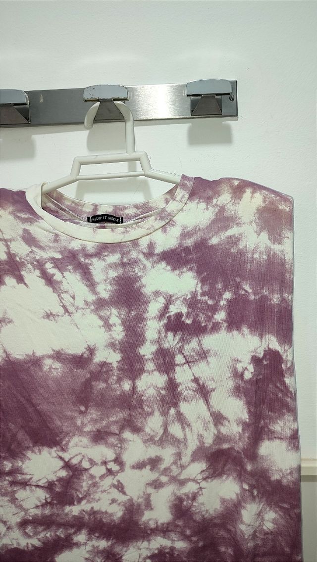 Vestido con hombreras