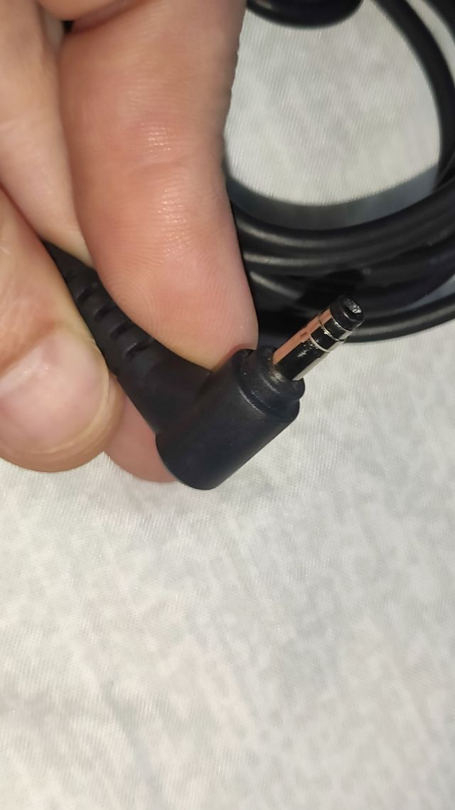 Cargador, Adapter Hp. 19 volt  1.8 a