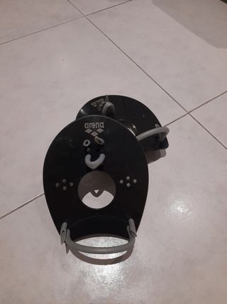 Cuffie piscina in silicone più palette nuoto