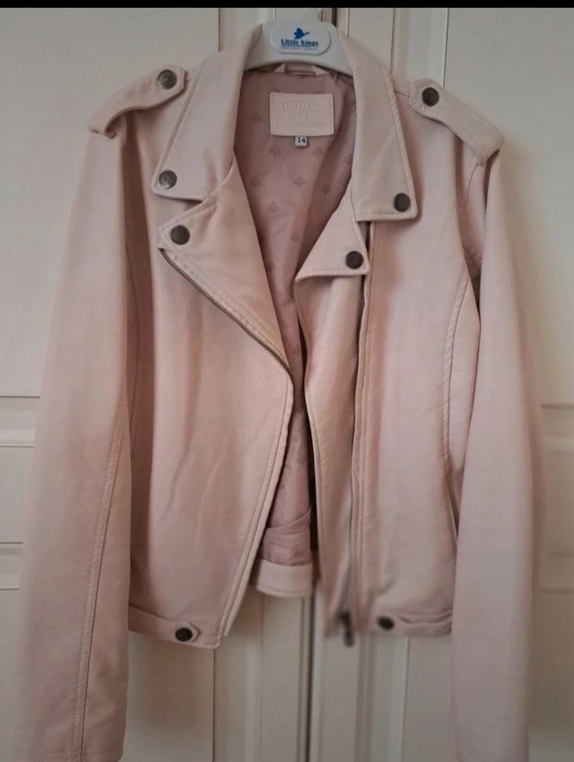 Cazadora biker rosa Brotes