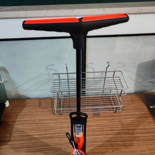 Pompa da pavimento schrader, multi-attacco