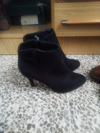 Botas
