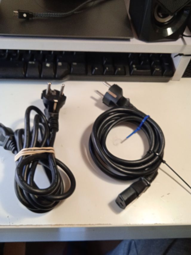 CABLES DE ALIMENTACION PC