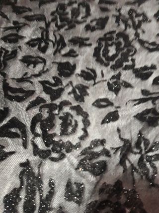 Tessuto in pizzo elasticizzato