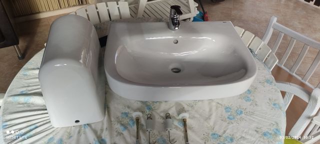 Lavabo completo de colgar Nuevo Roca