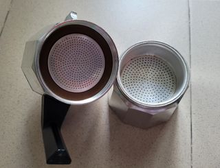 CAFETERA ITALIANA VITRO MARCA VALIRA.