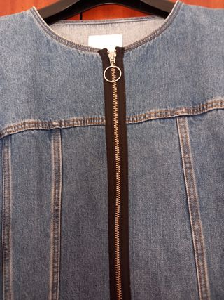 Chaqueta vaquera Zara.