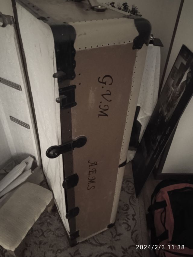 BAUL ANTIGUO DE VIAJE DE 1905 CON TODO