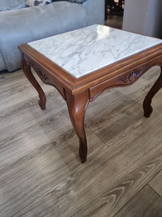 Mesa Auxiliar baja de madera y marmol