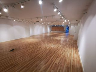 Local comercial en alquiler en Ensanche - Sar en Santiago de Compostela