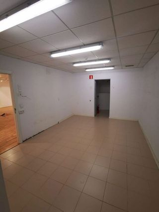 Local comercial en alquiler en Ensanche - Sar en Santiago de Compostela