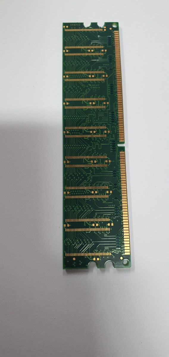 Memoria RAM 256 MB DDR PC2700