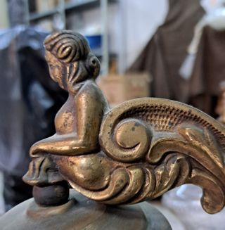 Lampara de techo en bronce y cristal, Modernista