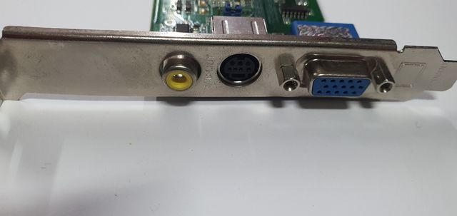 Scheda Video ATI Rade On 9200