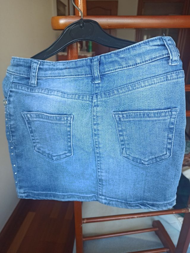 Falda vaquera de niña