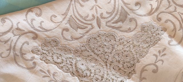 Principesca tovaglia lino e pizzo da 18