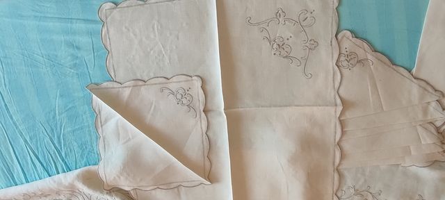 Principesca tovaglia lino e pizzo da 18