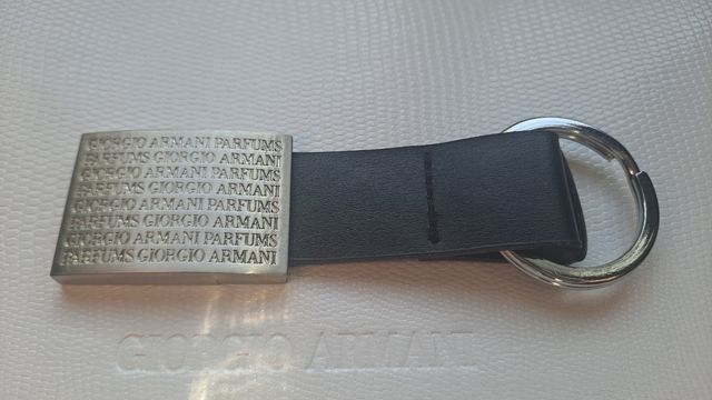 Llavero Armani.