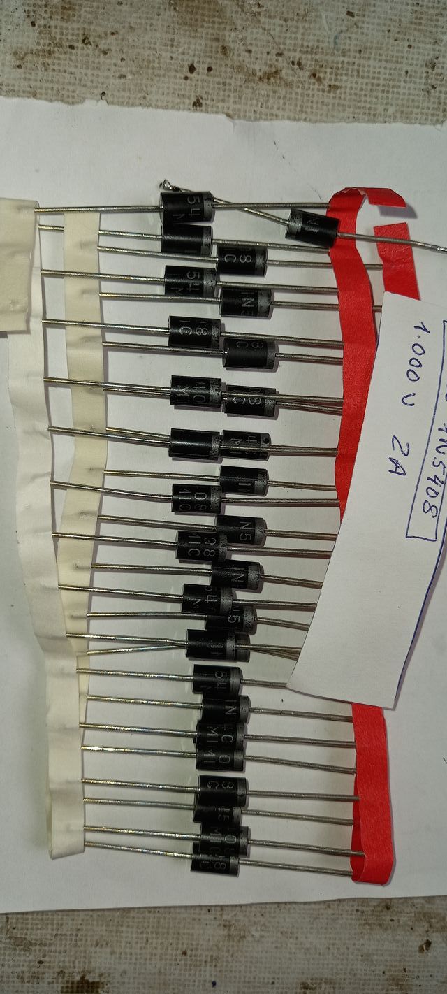 33 Rectificadores de corriente de 2 y 3 Amperios