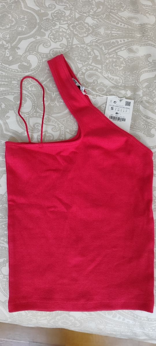 Top asimétrico Zara