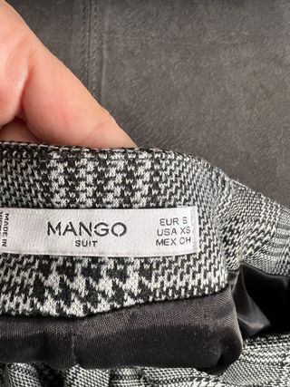 Traje americana y falda