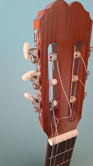 GUITARRA ESPAÑOLA ADMIRA MODELO MÓNICA