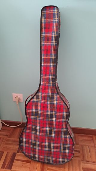 GUITARRA ESPAÑOLA ADMIRA MODELO MÓNICA