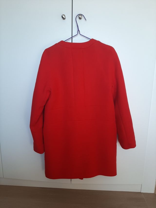 ABRIGO ZARA ROJO TALLA XS