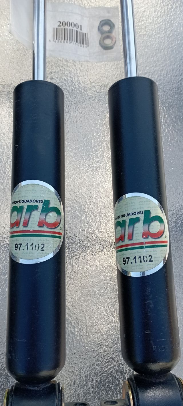 Ammortizzatori anteriori e posteriori ARB 