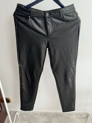Pantalon polipiel calzedonia