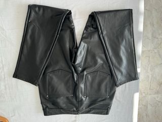 Pantalon polipiel calzedonia