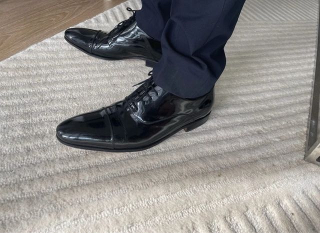 zapatos con cordones