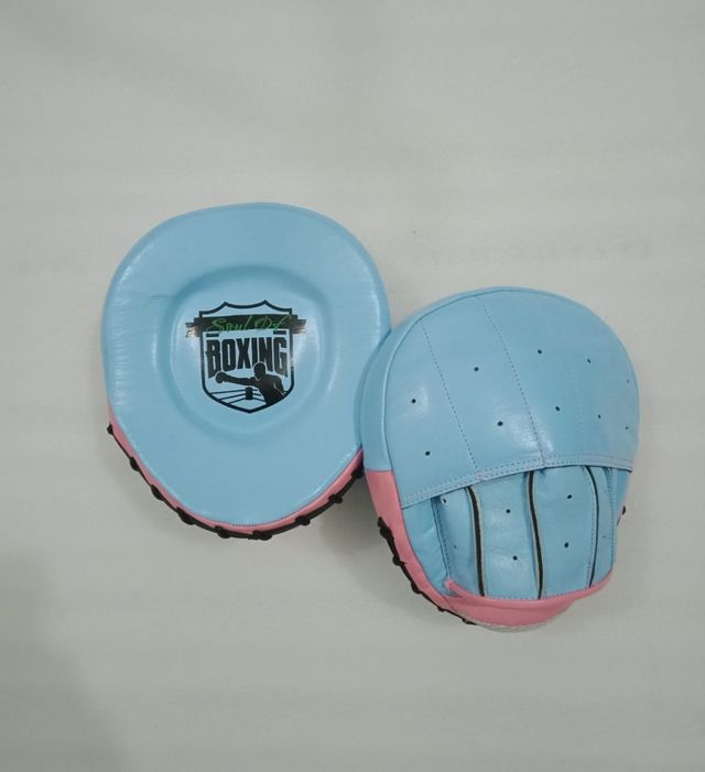 Guantes de boxeo, manoplas y vendas