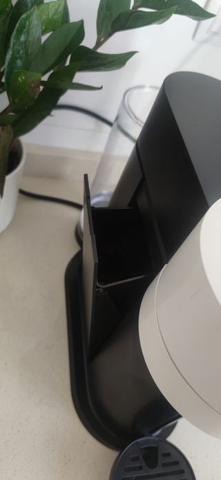 Cafetera cápsulas Nespresso Vertuo Next