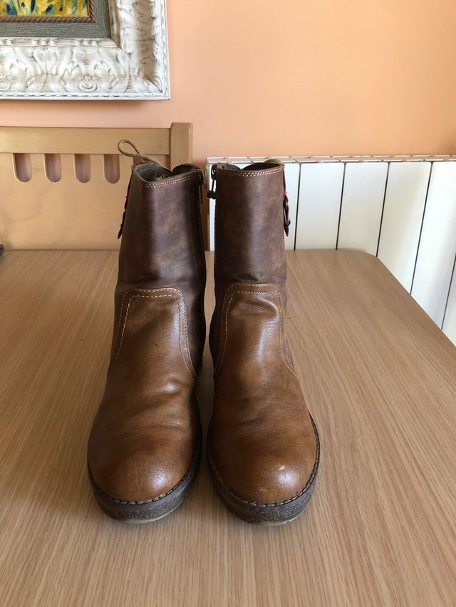 Bota marrón