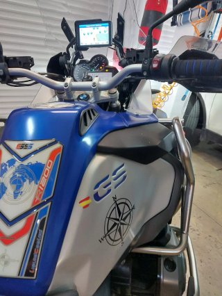 BMW 1200 adventure