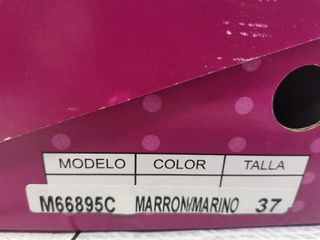 Zapatos de tacón tipo oxford nuevos