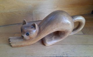 Statua gatto intagliato in legno