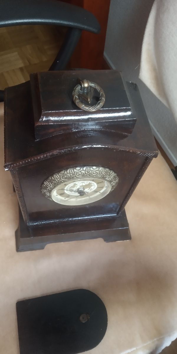 Reloj antiguo de mesa