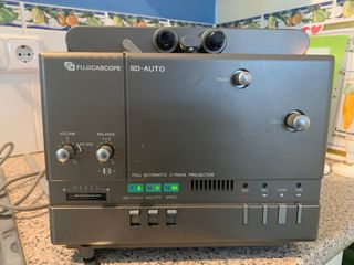 Proyector Fujicascope SD auto