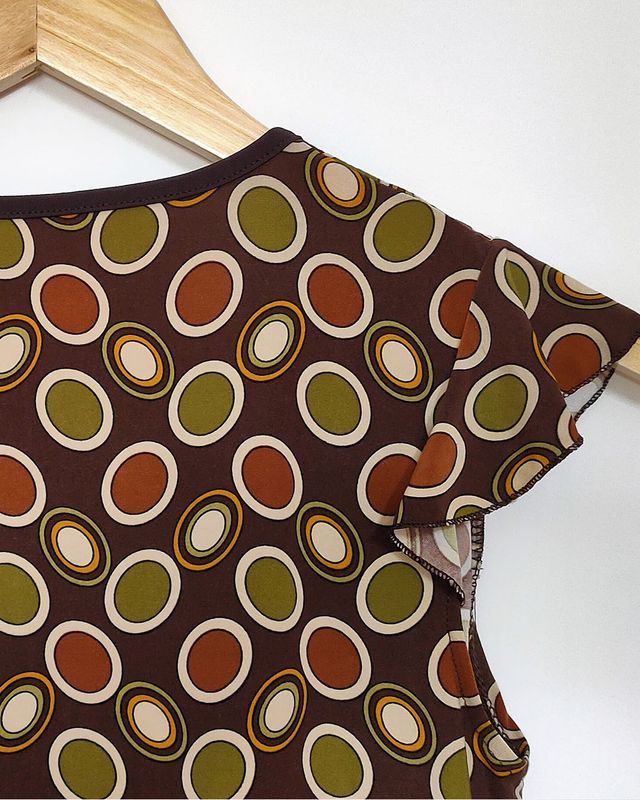 Top Castanho e Verde Estilo Vintage