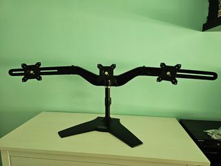 TRES MONITORES 24" SURROUND CON SOPORTE