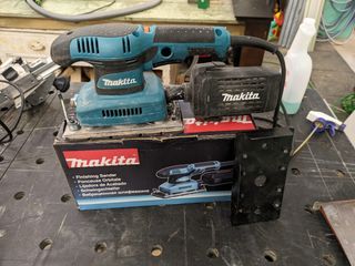 Lixadeira de acabamento Makita