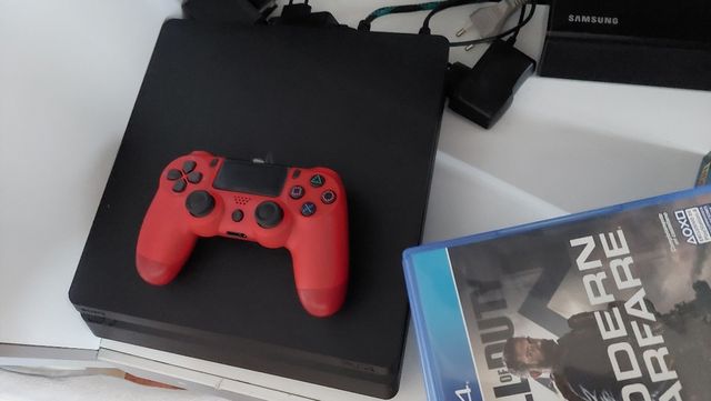 Último preço - Pacote PS4 PLAYSTATION 4 - 1 TB novo