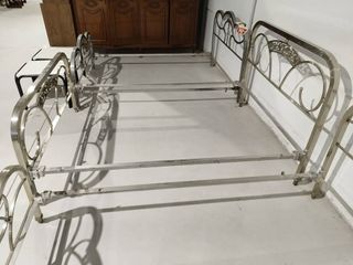 ESTRUCTURA CAMA METÁLICA