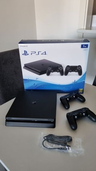PS4 SLIM