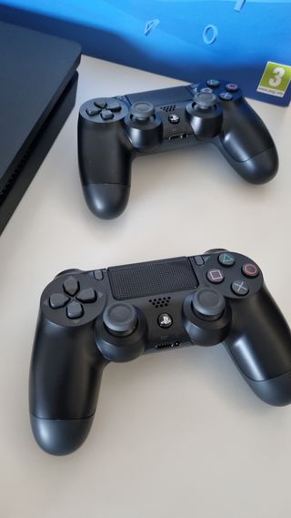 PS4 SLIM
